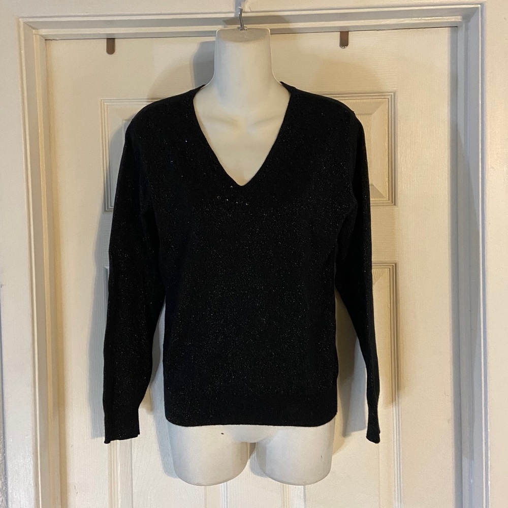 Black small Sweater